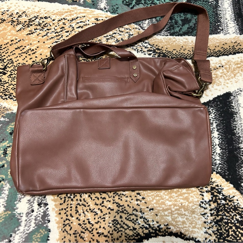 Square Tote - Picture 3 of 8